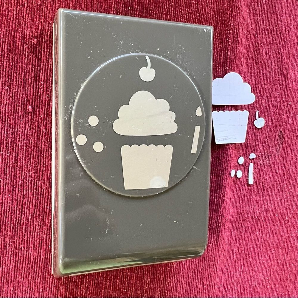Stampin’ Up! Cupcake Hand Punch